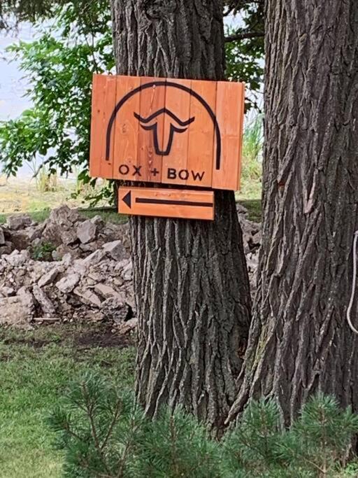 The Ox + Bow Apartamento Portage la Prairie Exterior foto