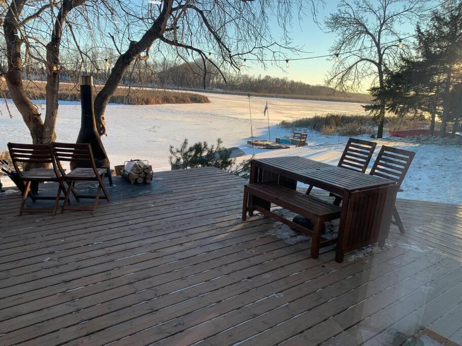 The Ox + Bow Apartamento Portage la Prairie Exterior foto